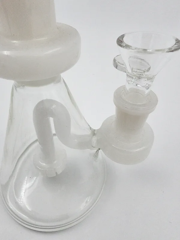 glass dab rig with showerhead percolator clear white 2 scaled